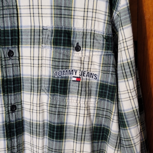 Tommy Hilfiger Vintage Spell Out Button Down Men's Shirt Size XL Green Plaid - Picture 5 of 5